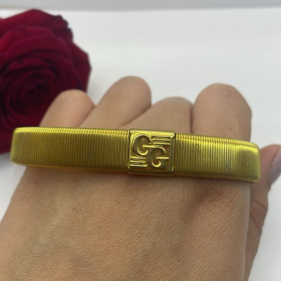 Vintage Stretchy Bracelet GG  Gold Tone - Picture 4 of 9